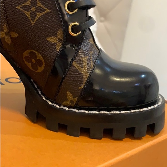 ⚡️SALE⚡️ Louis Vuitton Star Trail Ankle Boot - Picture 7 of 9